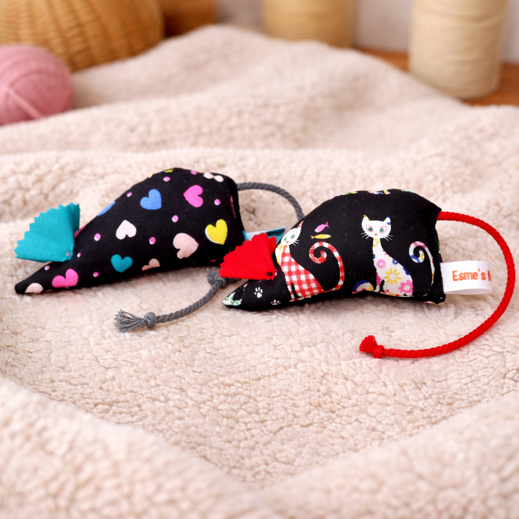Handmade Organic Catnip Mouse Toy – 100% Natural Cat Toy with Rope Tail – Interactive Kitten & Cat Play Toy