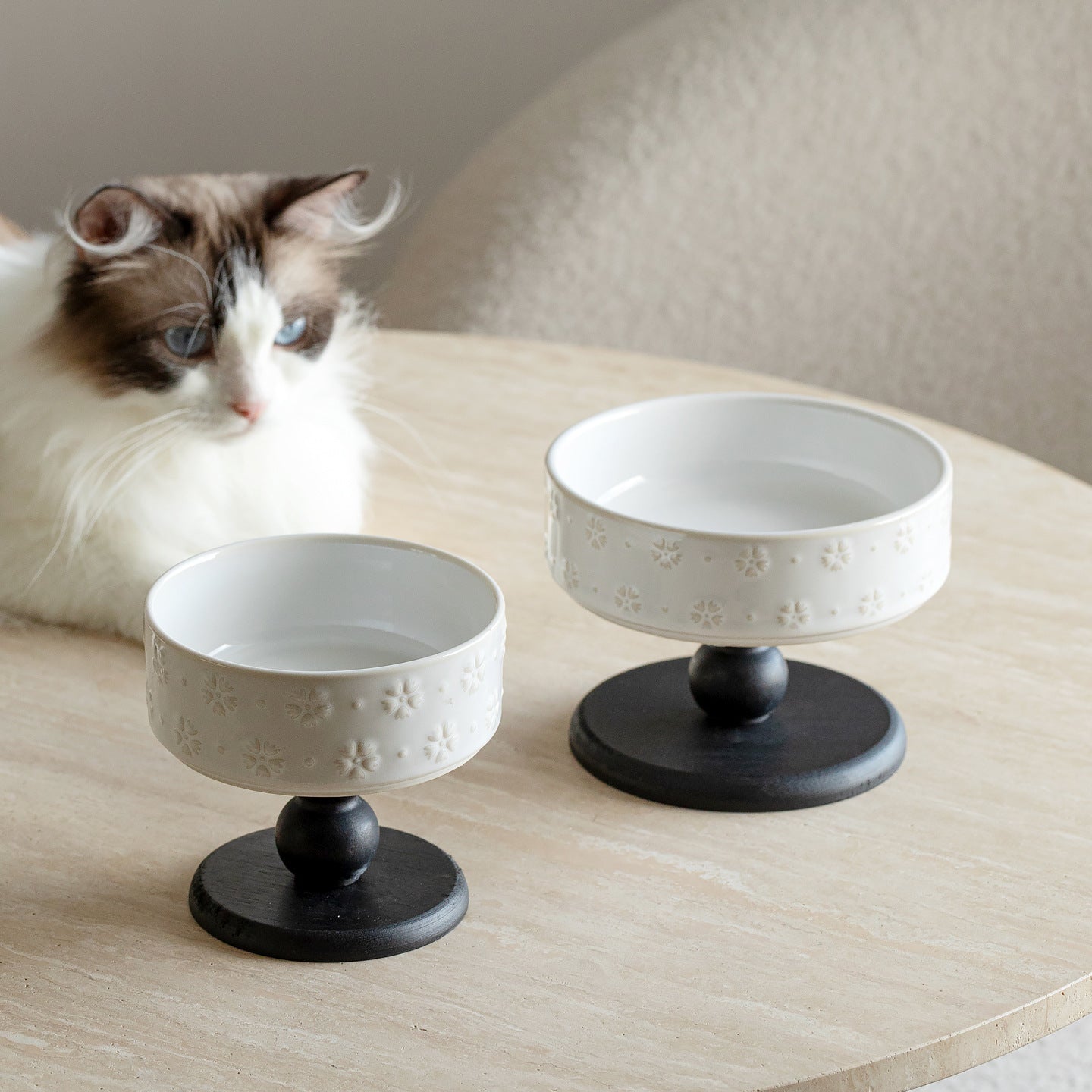 Snowflake Ceramic Pet Bowl with Wooden Base – Red Wood (Raised Profile)