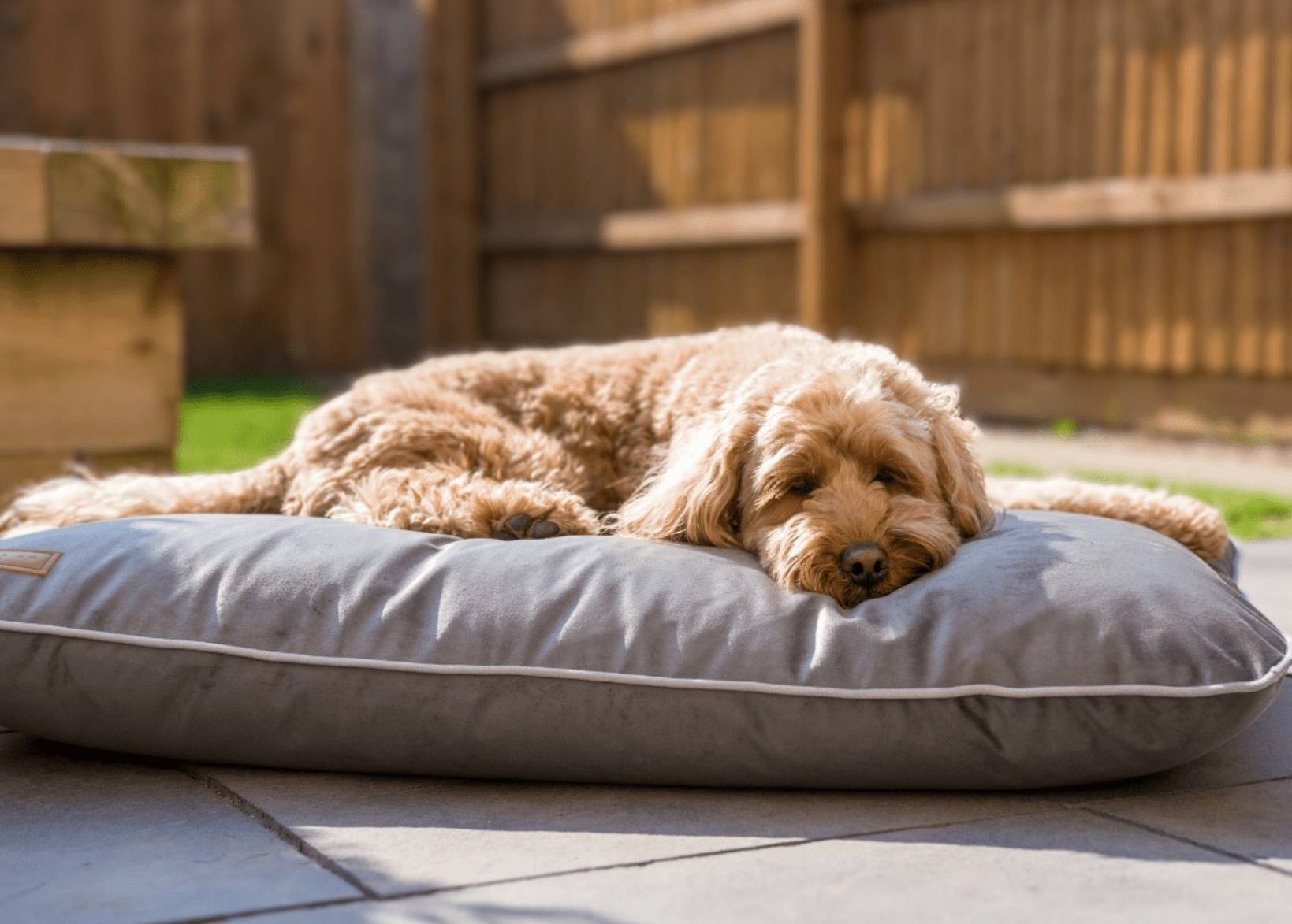 Luxury Memory Foam Crate Bed With Removable Covers | Grey